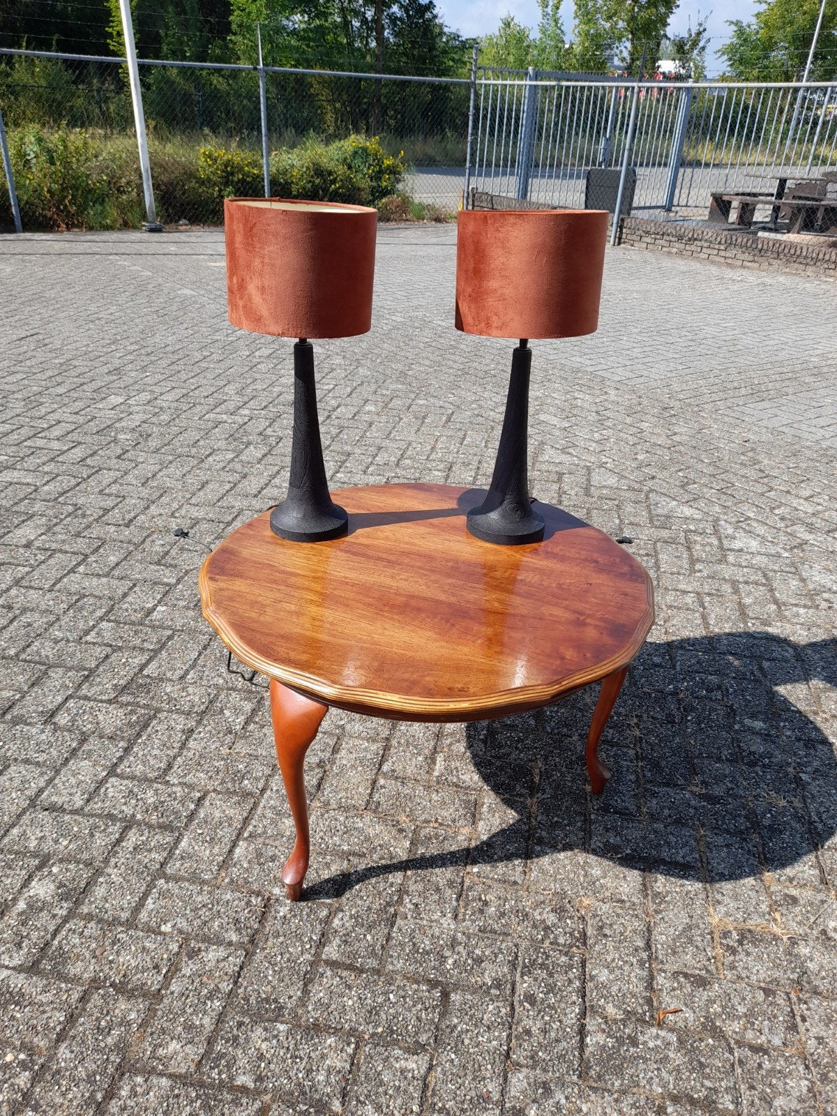 Nette Queen ann salon tafel, Ophalen