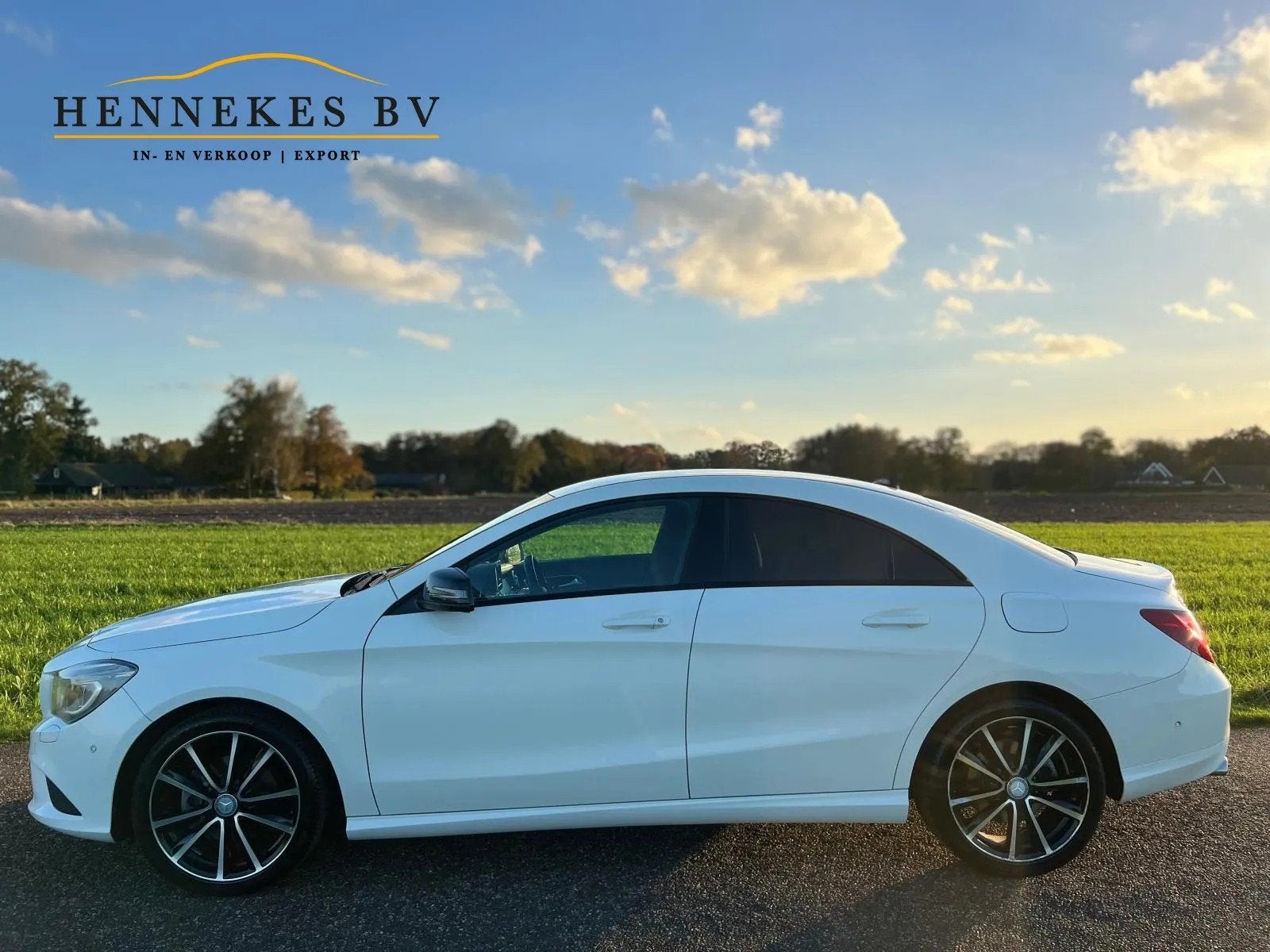 Mercedes-Benz CLA-klasse 180 Ambition XENON / AUTOMAAT, Auto's, Stof, Gebruikt, 4 cilinders, 715 kg