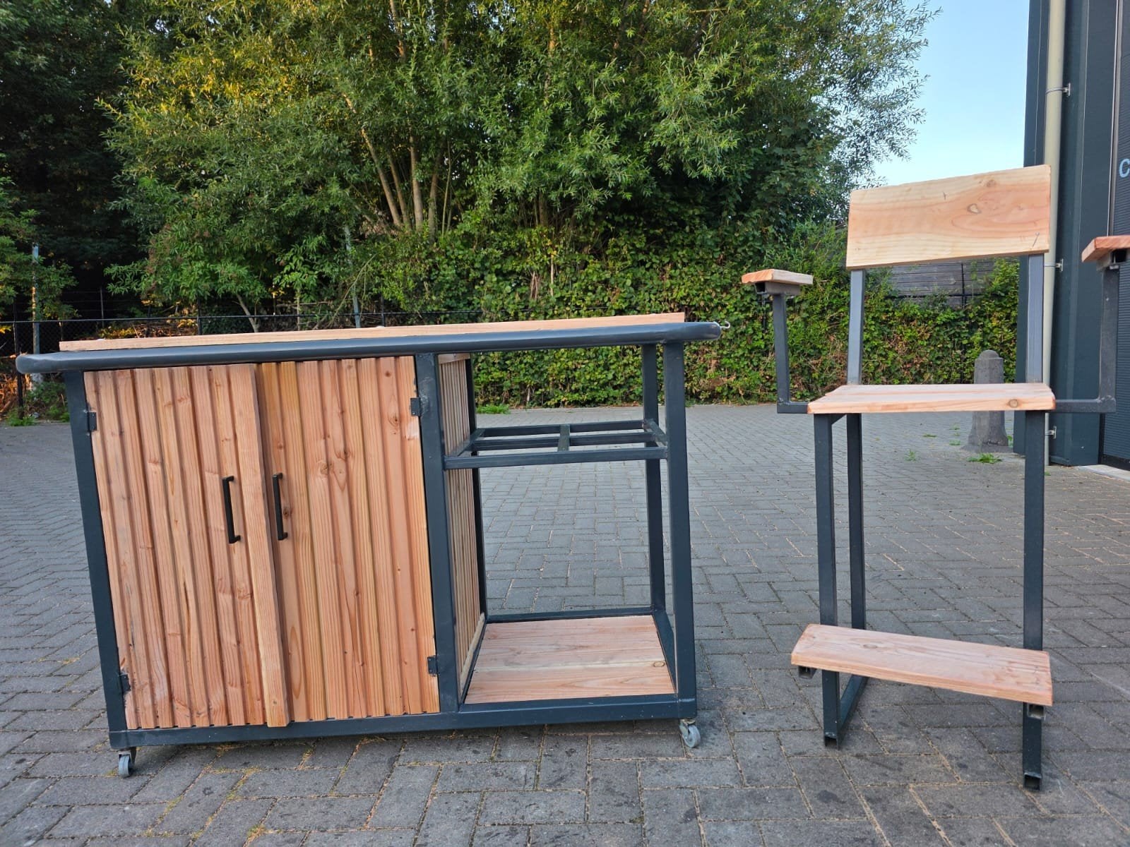 Luxe buitenkeuken met kamado uitsparing en opbergruimte, Maatwerk, Houtskool, Nieuw, Ophalen of Verzenden