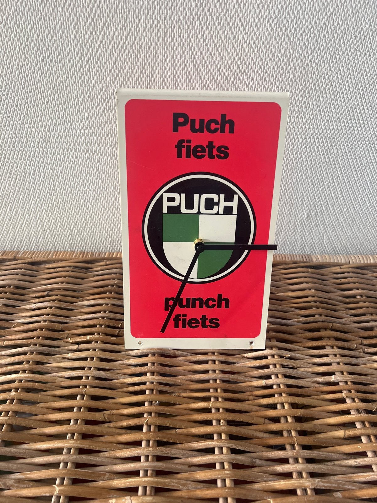 Vintage Puch Bromfiets fiets Klok - Uniek Verzamelobject, Ophalen of Verzenden, Gebruikt, Reclamebord