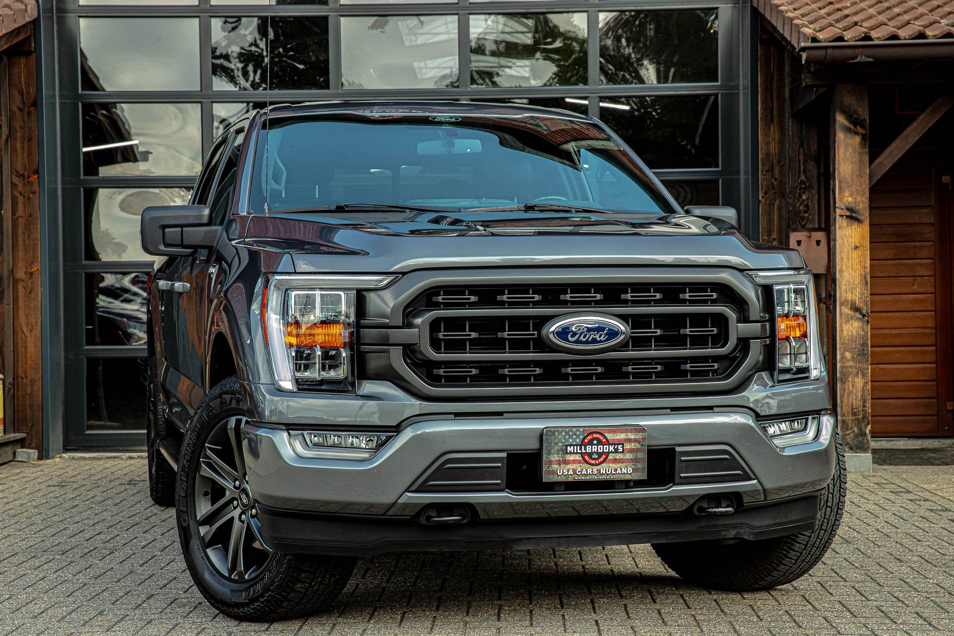 Ford USA F-150 XLT 5.0 v8 (bj 2022), Auto's, Bestelauto's, Automaat, Gebruikt, 2358 kg, Automatische klimaatregeling
