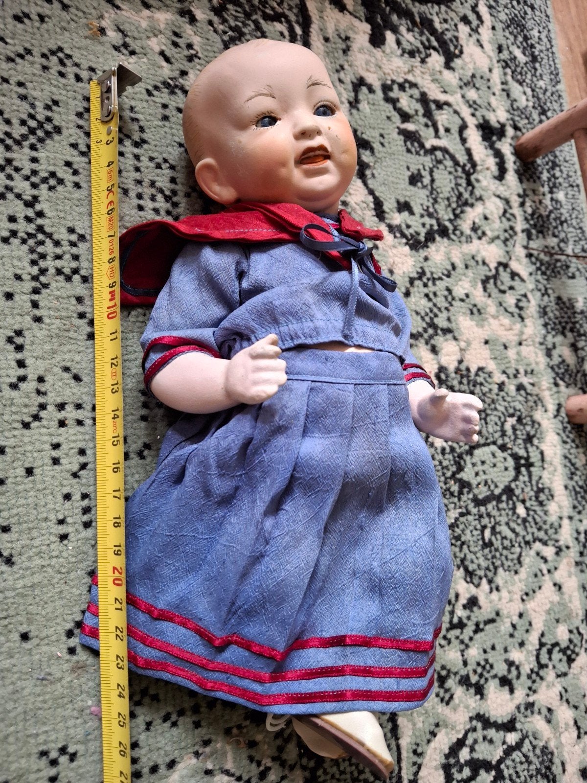 Antieke babypop met hersteld gezichtje door poppendokter, Verzenden, Gebruikt, Babypop