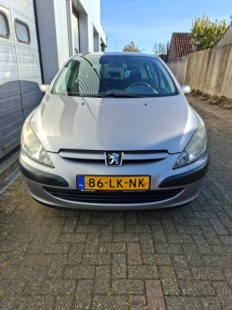 Peugeot 307 2.0 16V Gentry 5DR 2003 Grijs, Auto's, 625 kg, Zwart, 4 cilinders, 1194 kg