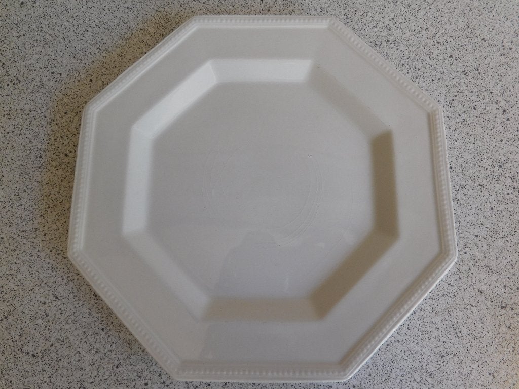 Bord 20 cm. Heritage Johnson Brothers, Overige merken, Ophalen of Verzenden, Zo goed als nieuw, Bord(en)