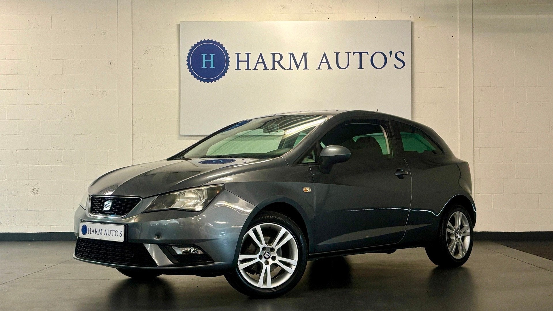 Seat Ibiza SC 1.4 COPA Plus Airco / Applecarplay / Android /, Voorwielaandrijving, Euro 5, Zwart, 4 cilinders