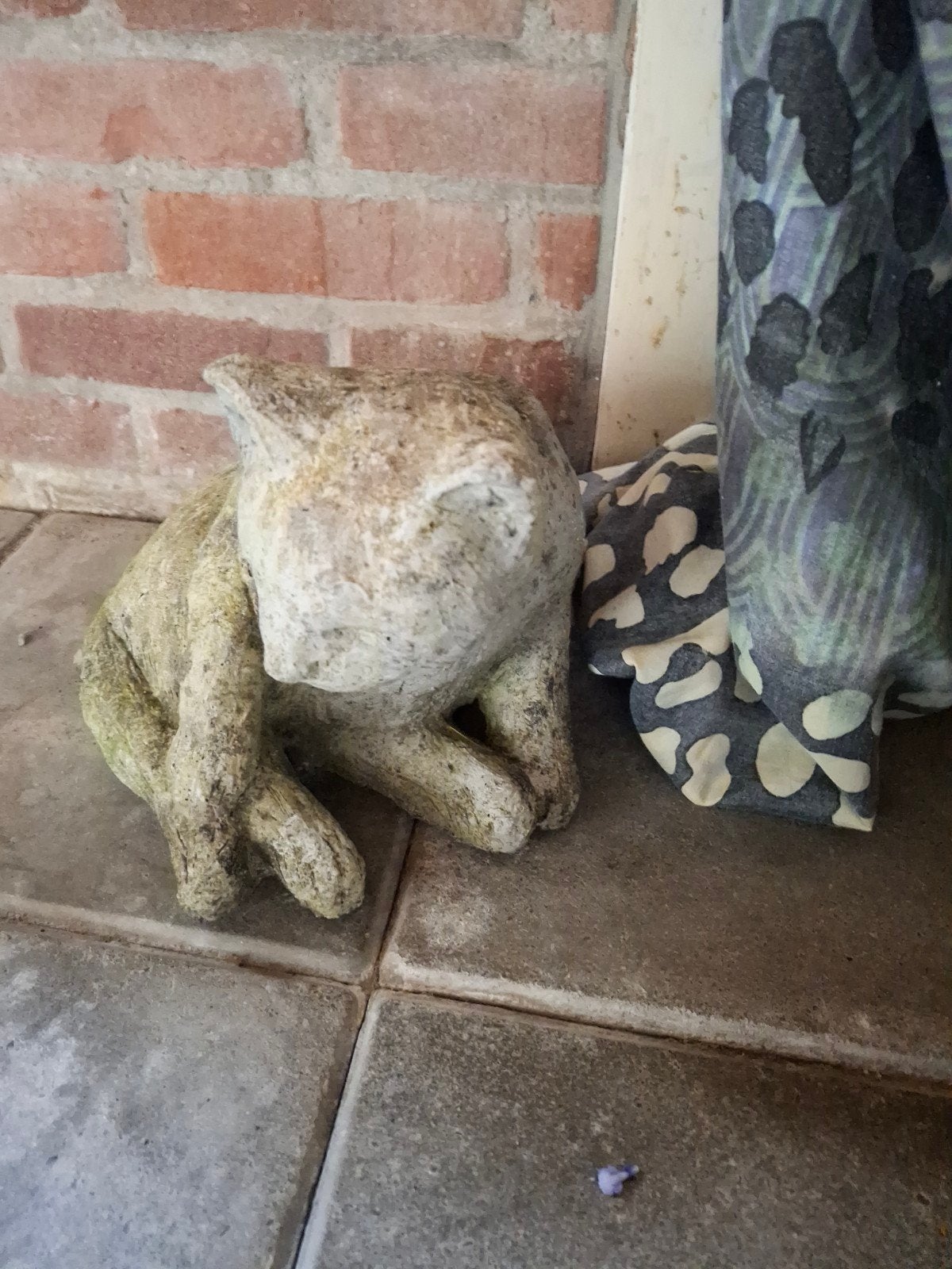 zware betonnen poezenbeeld, Tuin en Terras, Ophalen