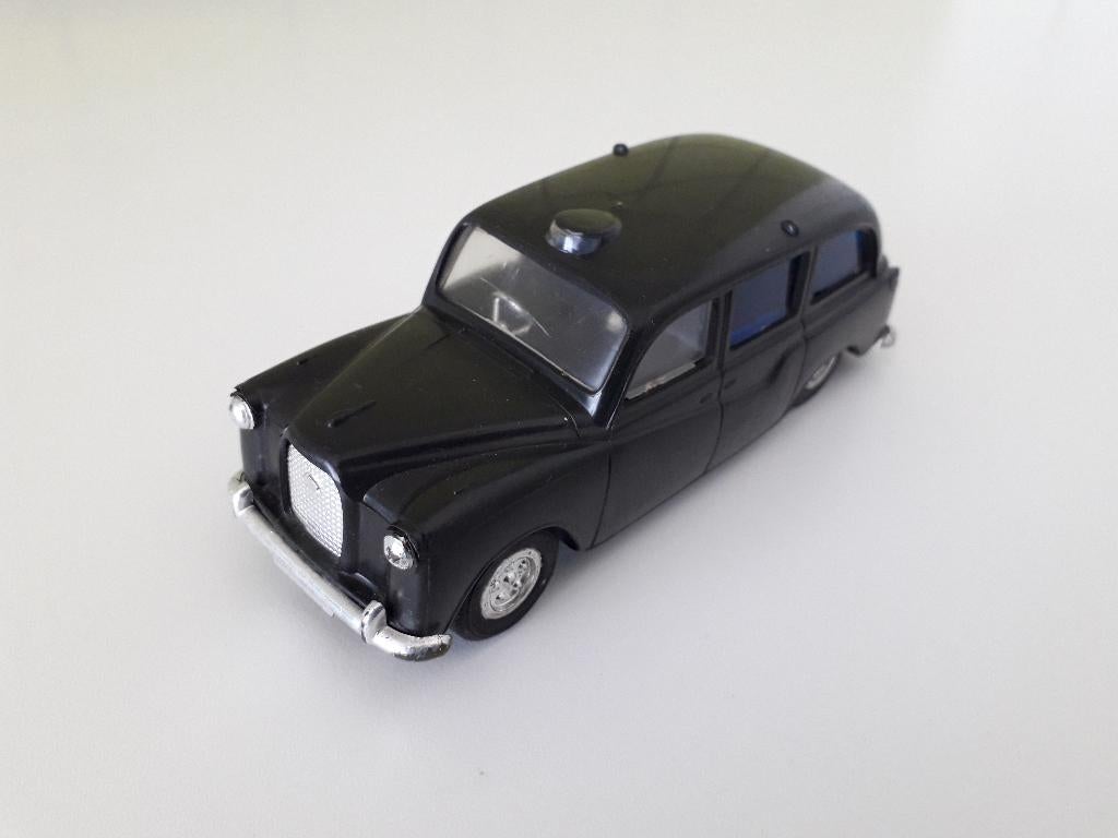 london taxi        hackney        taxi, Ophalen of Verzenden, Gebruikt, Auto
