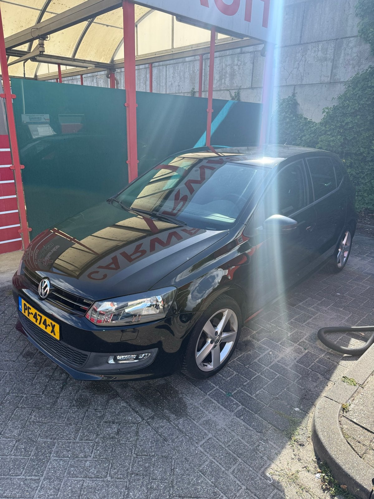 Volkswagen Polo 1.4 16V FSI 63KW 2012 Zwart, Voorwielaandrijving, 970 kg, 40 €/maand, 4 cilinders