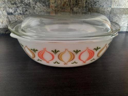Jena ovenschaal met deksel, uienmotief, Gebruikt, Ophalen of Verzenden, Overige stijlen, Glas