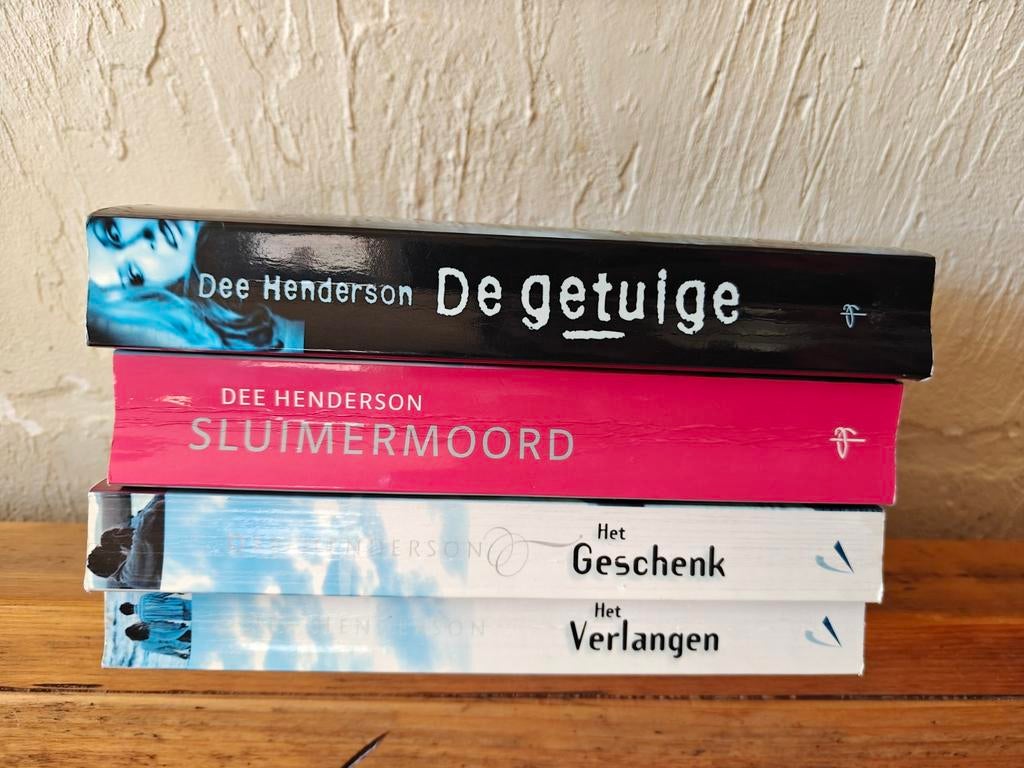 4 Boeken van Dee Henderson., Boeken, Ophalen of Verzenden, Zo goed als nieuw