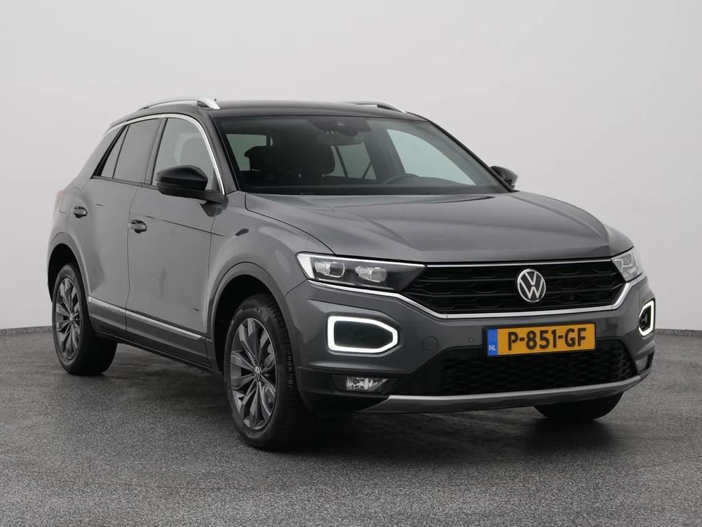 Volkswagen T-Roc € 22.800,00, Automaat, 4 cilinders, 150 pk, Leder en Stof