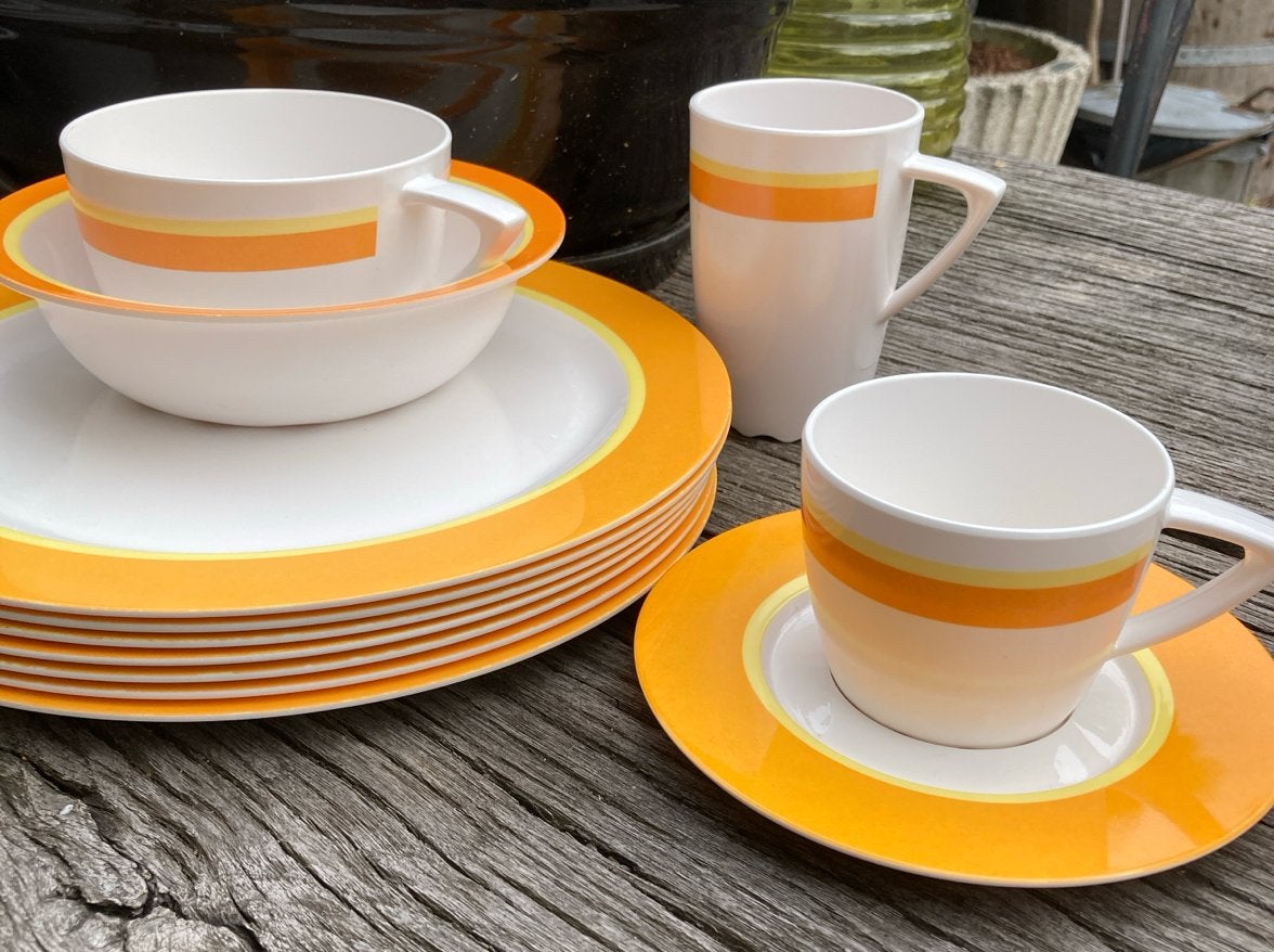 Mepal servies: 6 dinerborden, schaaltje, soepkom, kopje, bek, Ophalen of Verzenden, Gebruikt