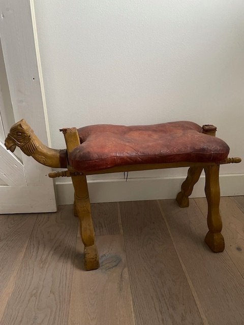 Vintage krukje kamelenkrukje voetenbankje Tunesie Boho., Ophalen