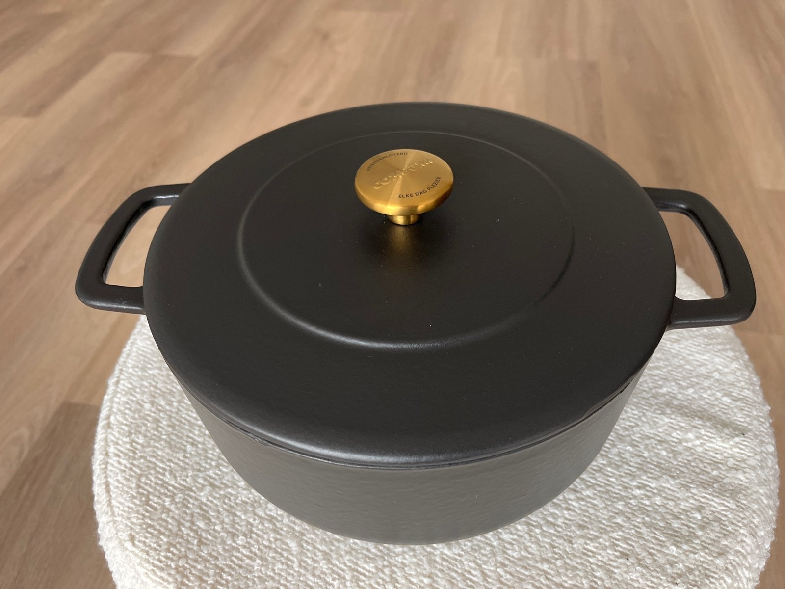 COMBEKK Dutch Oven - Gietijzeren braadpan, Nieuw, Ophalen of Verzenden, Geschikt voor inductie, Braadpan