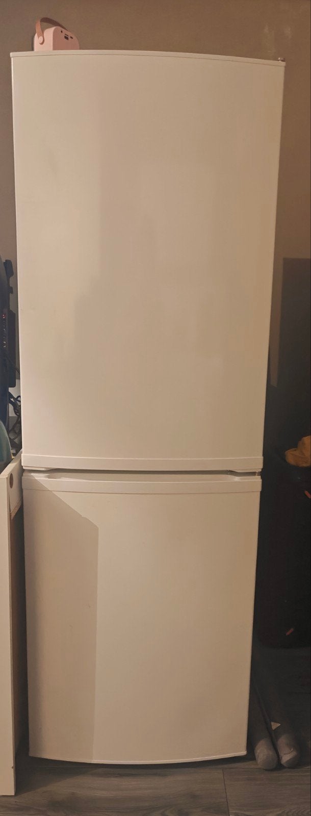 IKEA Lagan Koelkast met vriesvak - Energieklasse A+, Witgoed en Apparatuur, Ophalen, Gebruikt, 200 liter of meer, 60 cm of meer