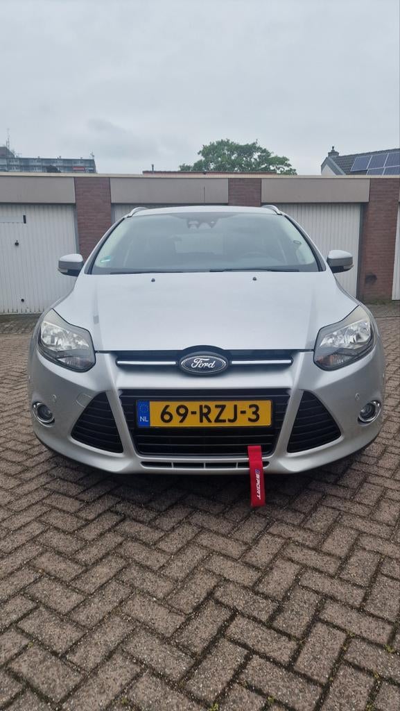 Ford Focus 1.6 Ecoboost 150pk 2011 Grijs, 1596 cc, 1258 kg, 4 cilinders, Origineel Nederlands