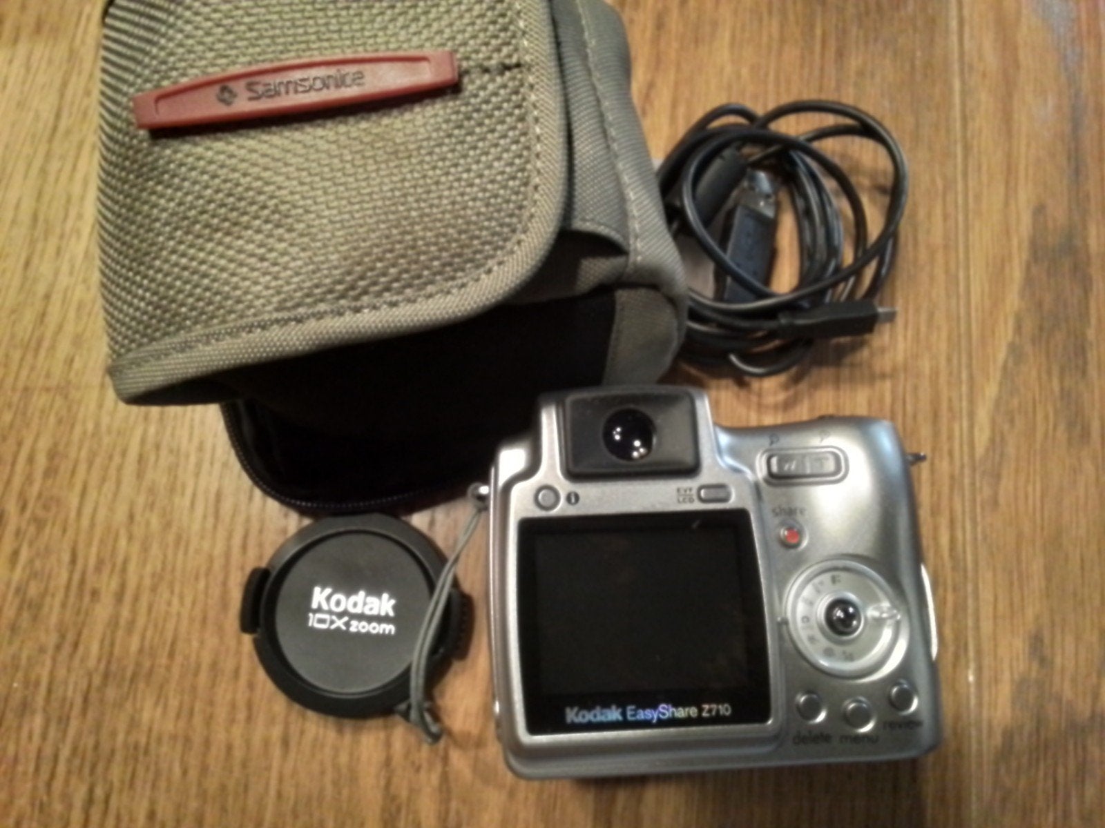 Kodak EasyShare Z710 Digitale Camera met Samsonite Tas, Ingebouwde flitser, Gebruikt, Ophalen of Verzenden, Cameratas