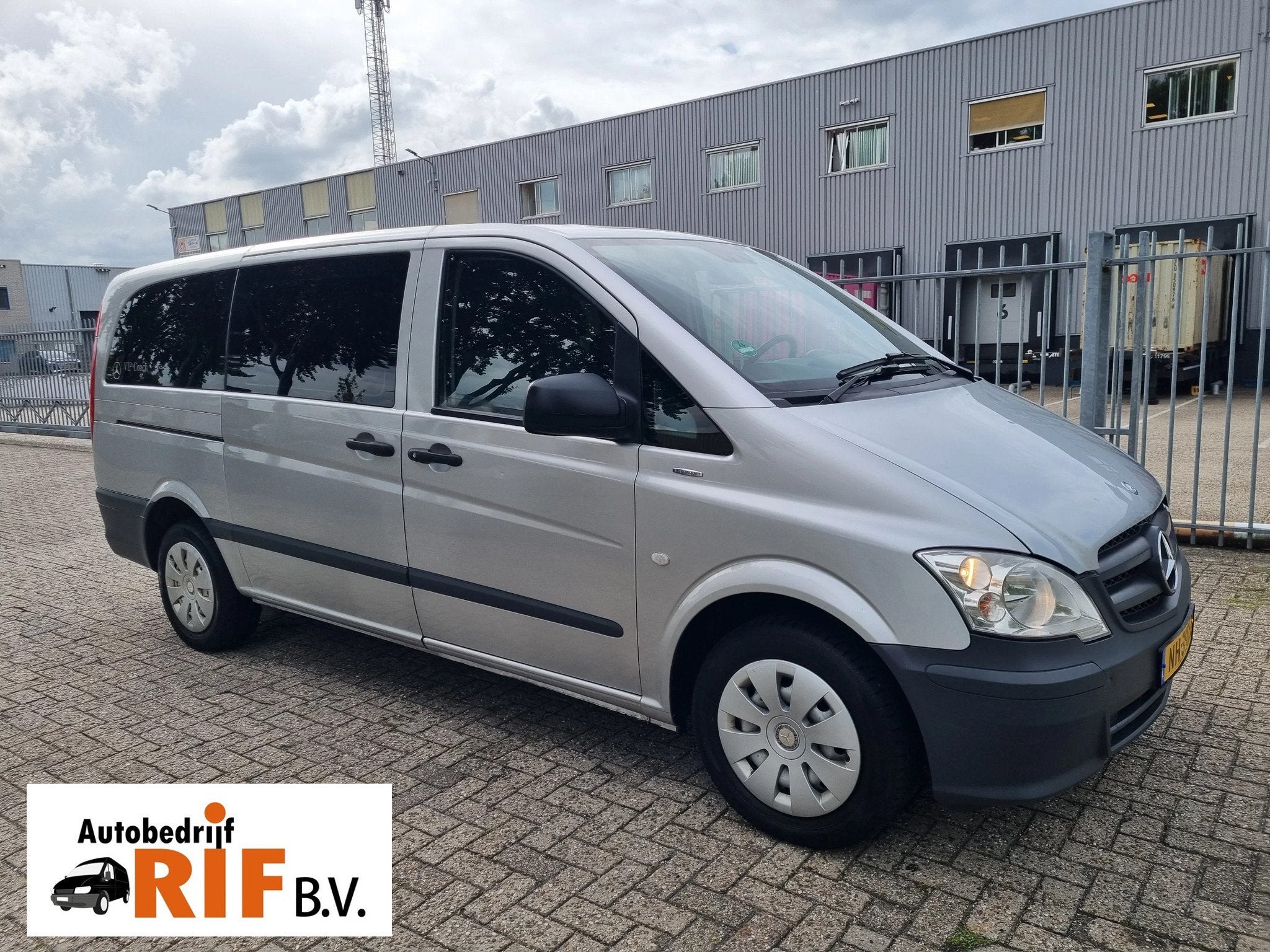 Mercedes-Benz Vito 113 CDI 9 Persoons Airco L2 Euro 5 Minibu, Auto's, Euro 5, Gebruikt, 255 €/maand, 14 km/l