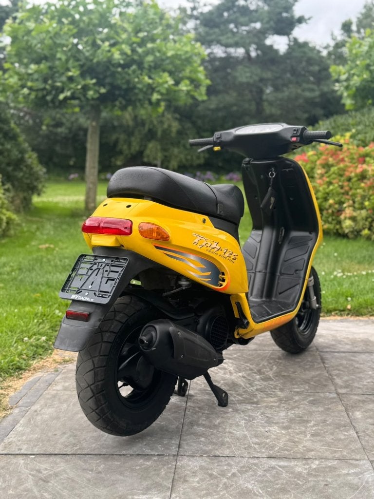 ⭐️Piaggio Typhoon 125cc geel nette staat a1 15516 km⭐️, Niet ingevuld, Niet ingevuld, Niet ingevuld