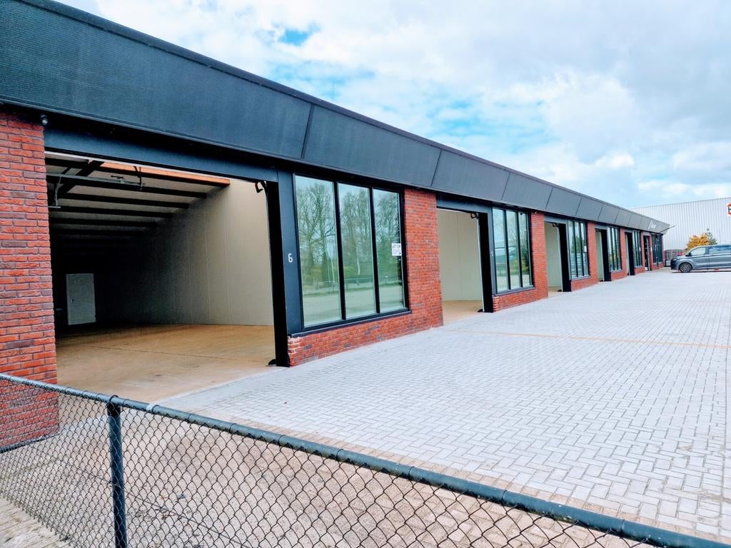 ‼️ Bedrijfsruimte / Opslag / Showroom / Units in SMILDE ‼️, Zakelijke goederen, 170 m², Huur, Bedrijfsruimte