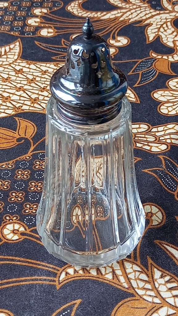 Mooie antieke strooier uit Engeland van glas en silverplate., Antiek en Kunst, Ophalen of Verzenden