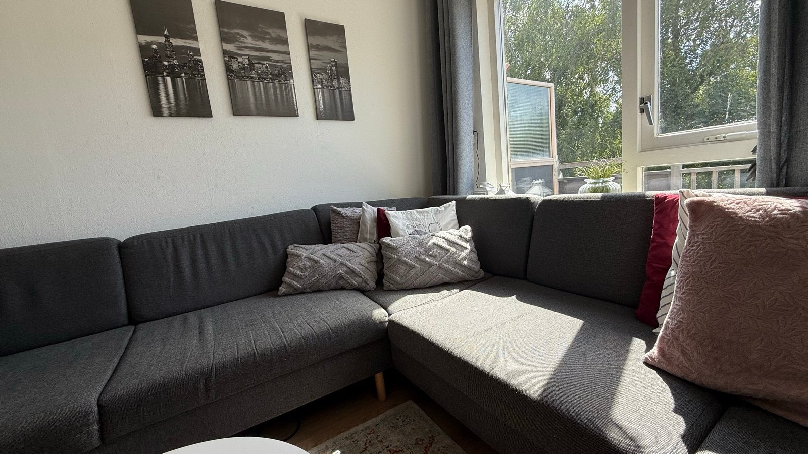 Hoekbank rechts donkergrijs - 278x225 cm, Huis en Inrichting, Banken | Bankstellen, Ophalen, 250 tot 300 cm, Gebruikt, Hoekbank