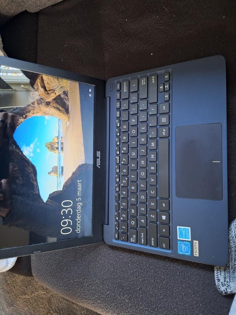 Asus notebook., Ophalen, Zo goed als nieuw, 15 inch, 2 tot 3 Ghz
