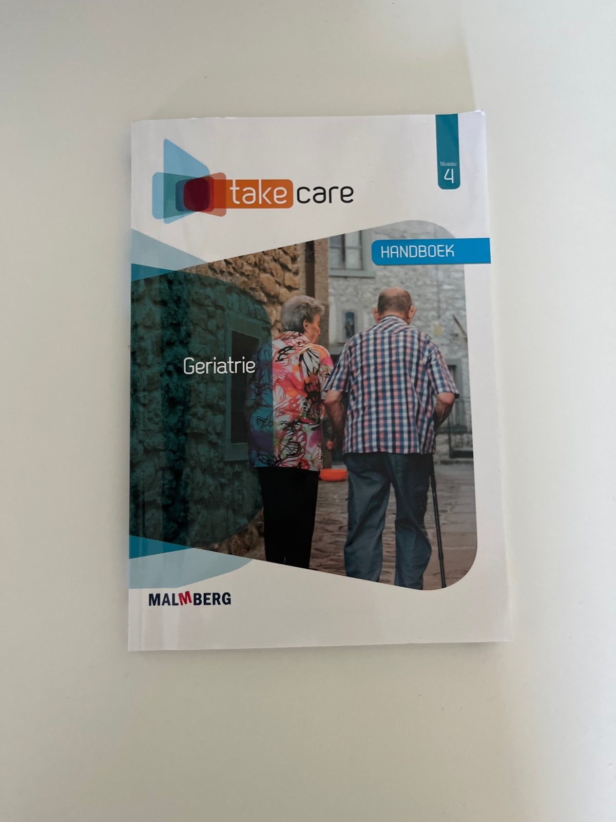 Take Care Handboek Geriatrie - Malmberg, Ophalen of Verzenden, Beta, Zo goed als nieuw, MBO