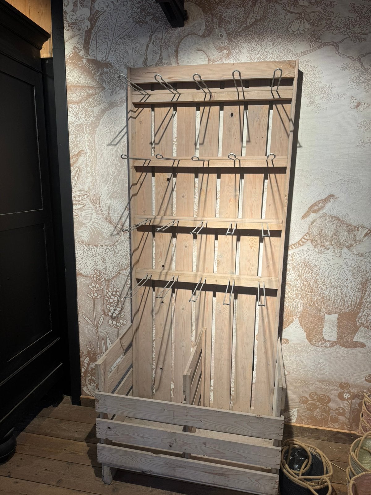 Houten winkeldisplay verkooprek metmetalen haken 192 x 50 cm, Ophalen