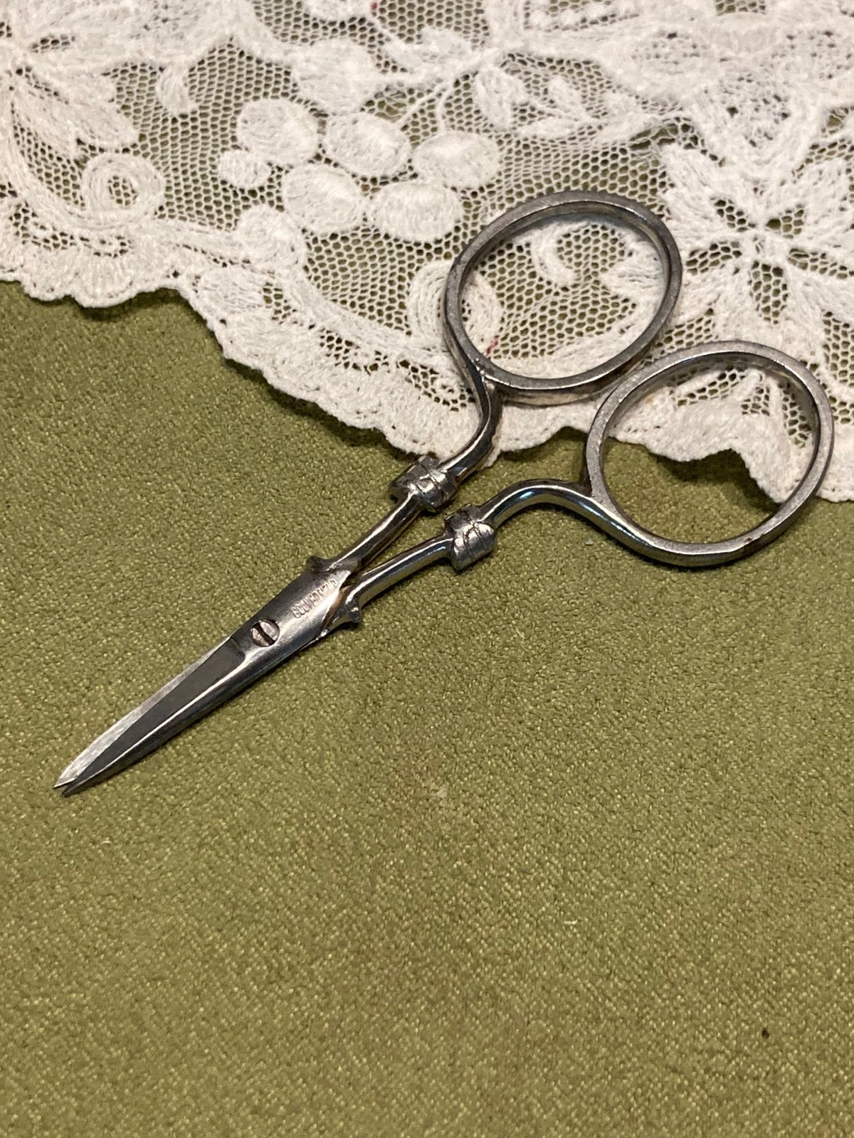 Vintage naaischaartje (110626), Ophalen of Verzenden, Gebruikt