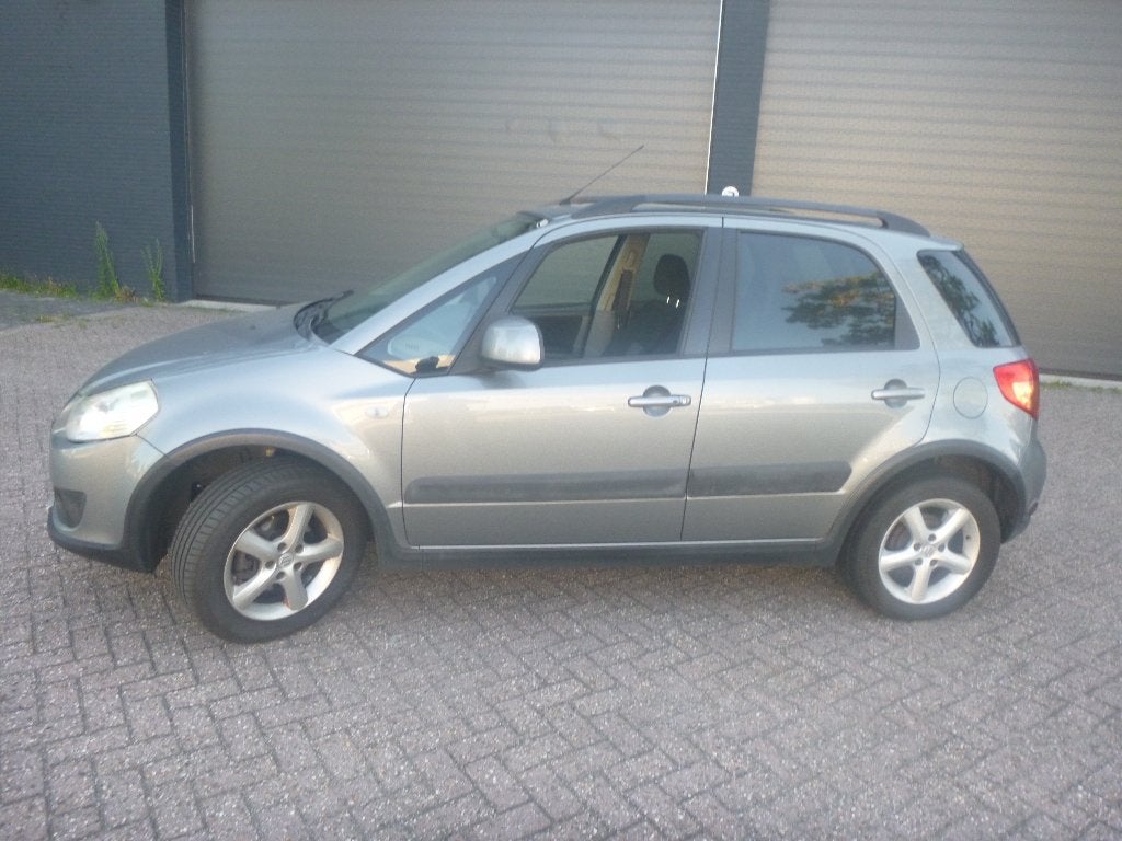 Suzuki SX4 1.6 4WD 2008 Grijs, Euro 5, Stof, Zwart, 4 cilinders