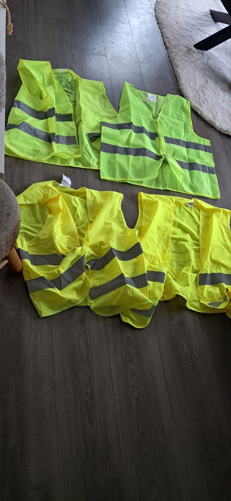 Gele veiligheidshesjes voor in de auto, Auto diversen, Ophalen, Zo goed als nieuw