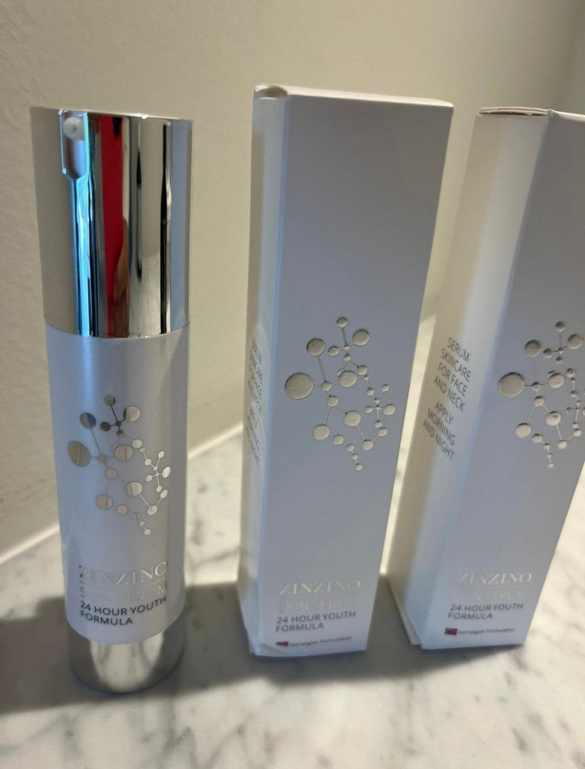 Zinzino skin serum ongeopend  (nieuw 118), Ophalen of Verzenden, Nieuw, Gehele gezicht