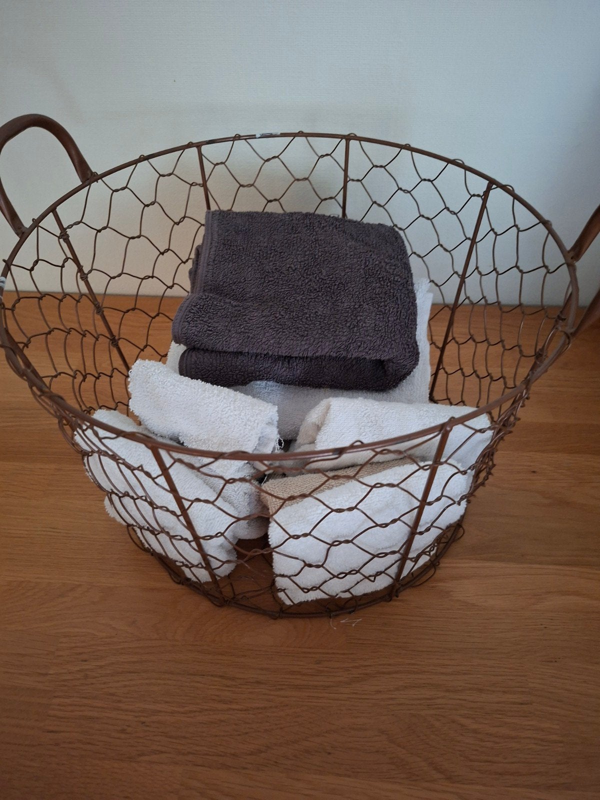 Set van 2 opbergmanden: roze met franjes en metalen draad, Huis en Inrichting, Met handvatten, Gebruikt, Mand, Textiel