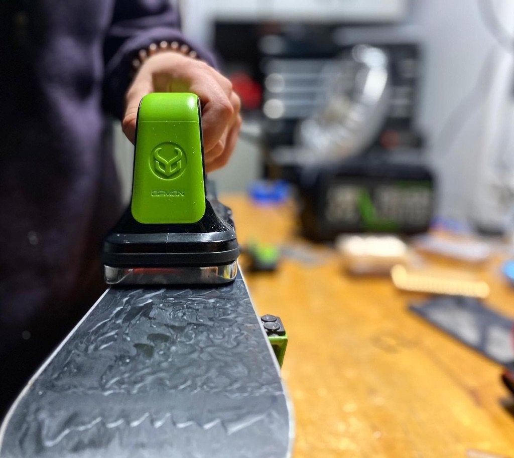 Ski's & Snowboard waxen, Nieuw, Ophalen of Verzenden, Carve, Atomic