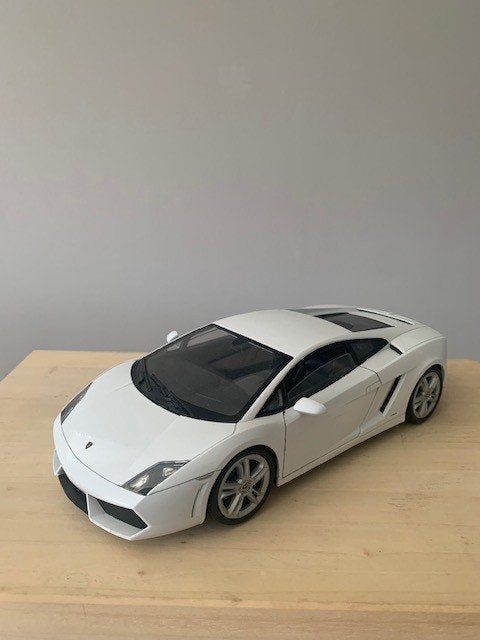 Lamborghini Gallardo, Hobby en Vrije tijd, Modelauto's | 1:18, Ophalen of Verzenden, Zo goed als nieuw, Auto, Welly