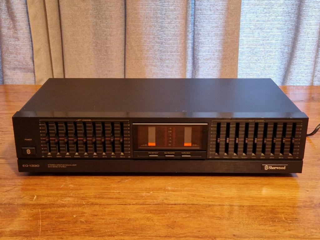 Sherwood EQ 1330 equalizer, Sherwood, Ophalen of Verzenden, Zo goed als nieuw, Sherwood