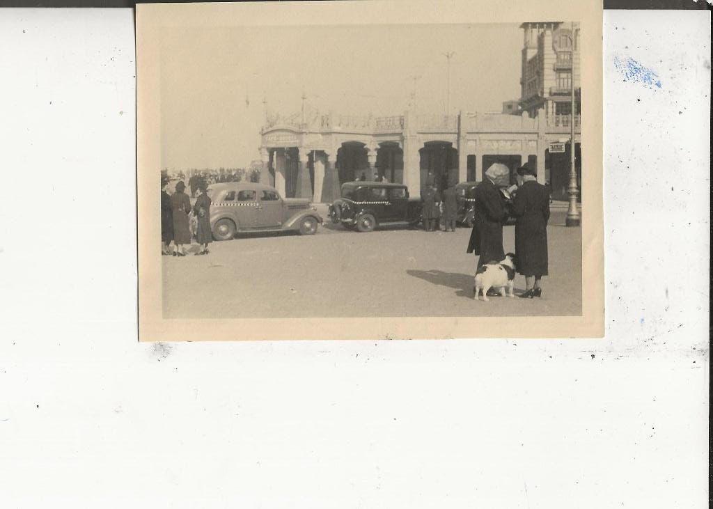 Scheveningen Palacestraat Bodega en taxi s mrt 1938 Foto, Ophalen of Verzenden, 1920 tot 1940, Ongelopen, Zuid-Holland