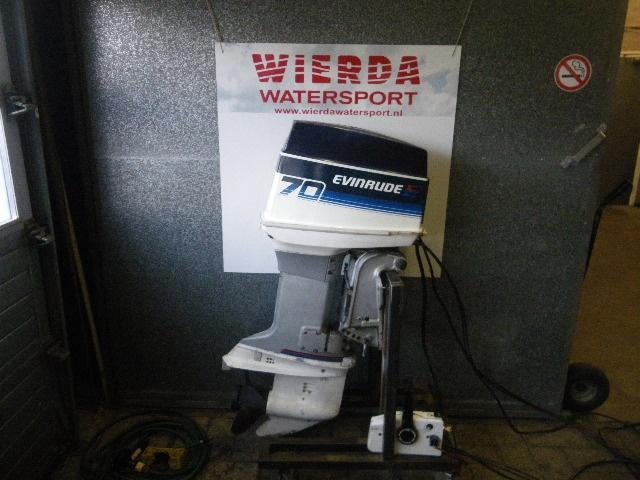70 pk evinrude 2 takt langstaart ,afstand bediening, Watersport en Boten, Ophalen, Gebruikt, Elektrische start, Www.wierdawatersport.nl