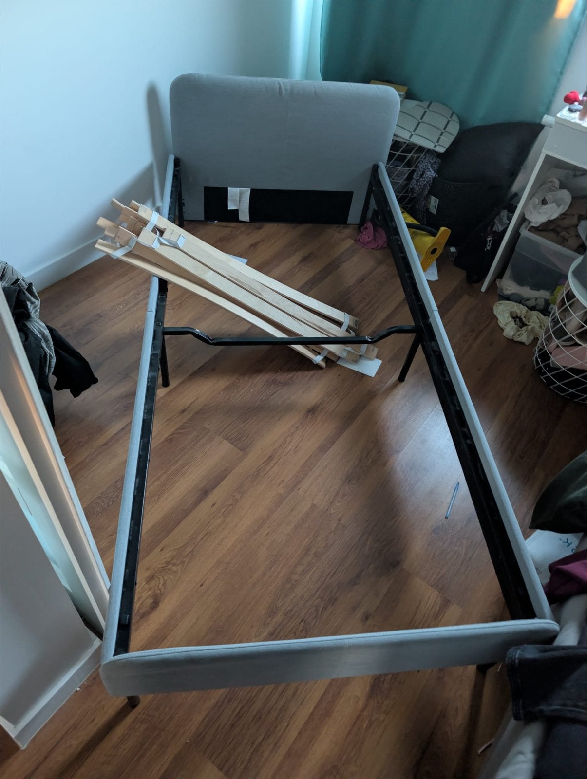 Eenpersoonsbed 90x200 met matras en lattenbodem, Gebruikt, 90 cm, Eenpersoons, Ophalen of Verzenden