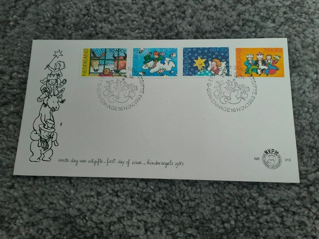 Fdc Kinderpostzegels 1983 nr.213, Postzegels en Munten, Postzegels | Eerstedagenveloppen, Ophalen of Verzenden, Onbeschreven, Nederland