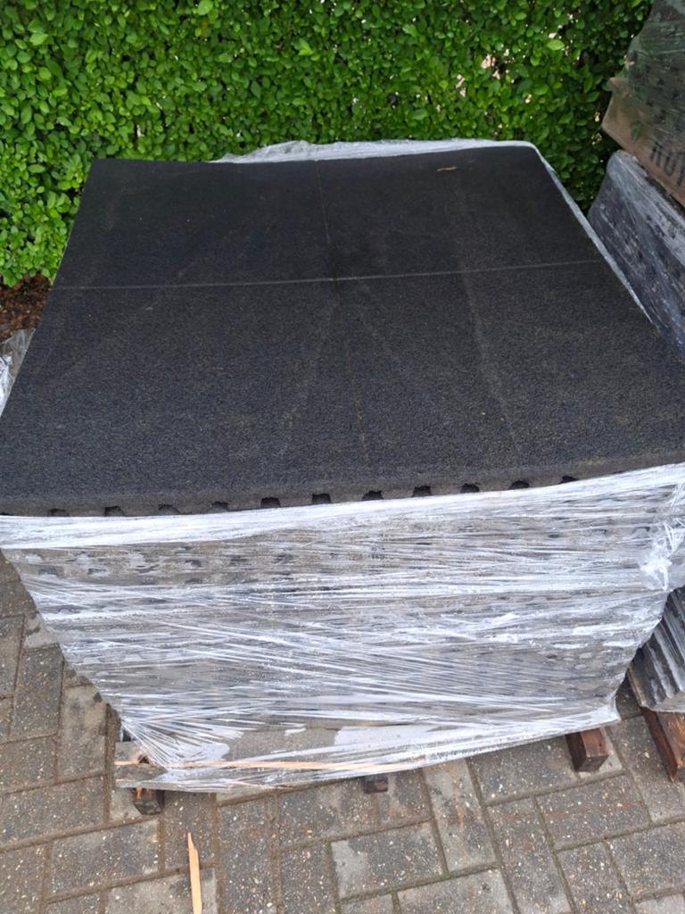 Rubberen tegels voor speelplaats of terras, Ophalen, Rubber, Nieuw, 10 m² of meer