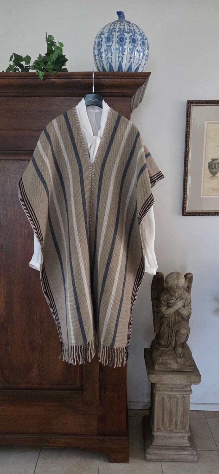 Closed poncho one size., Kleding | Dames, Closed., Ophalen of Verzenden, Nieuw