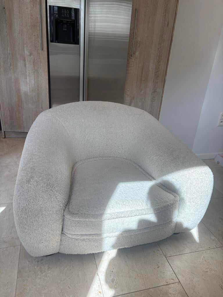Eichholtz Teddy Stoelen (2 stuks) met bijpassende poef, Huis en Inrichting, Fauteuils, Ophalen of Verzenden, Zo goed als nieuw