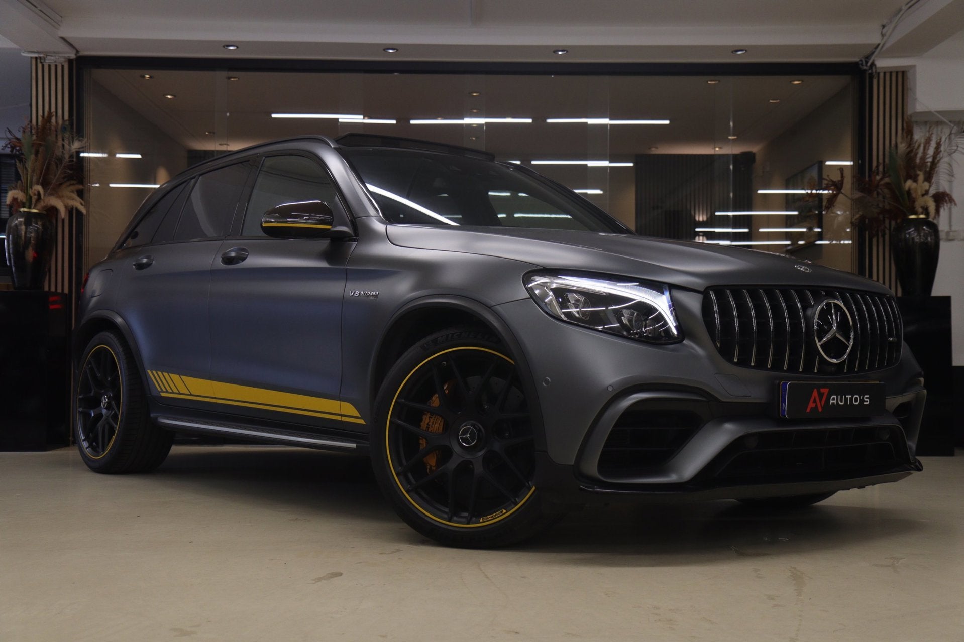 Foto 3 van Mercedes-Benz GLC-klasse AMG 63 S 4MATIC+ Edition 1 /Kuip/Ke