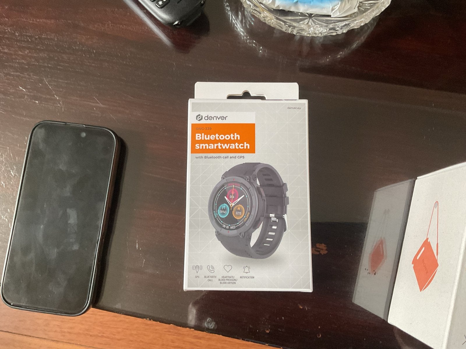 Denver Bluetooth Smartwatch met GPS en belfunctie, Ophalen of Verzenden, GPS, Nieuw, Zwart