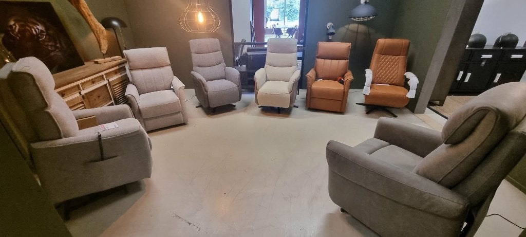 Foto 8 van EETKAMERSTOELEN GROTE VOORRAAD VANAF €89,00