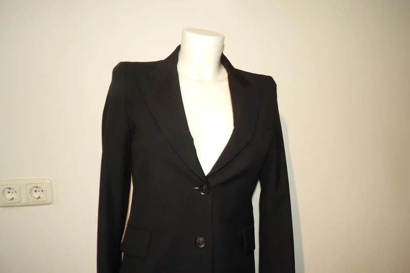 Gucci zwarte nette blazer mooie pasvorm merk knopen 38, Kleding | Dames, Maat 38/40 (M), Verzenden, Zwart, Jasje