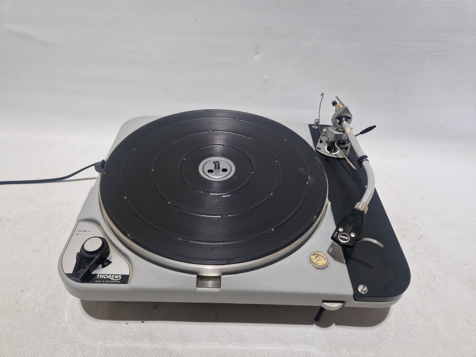 Thorens TD-124 mk2 Platenspeler lees text, Audio, Tv en Foto, Platenspelers, Gebruikt, Thorens SA, Sainte-Croix, Switzerland, Thorens