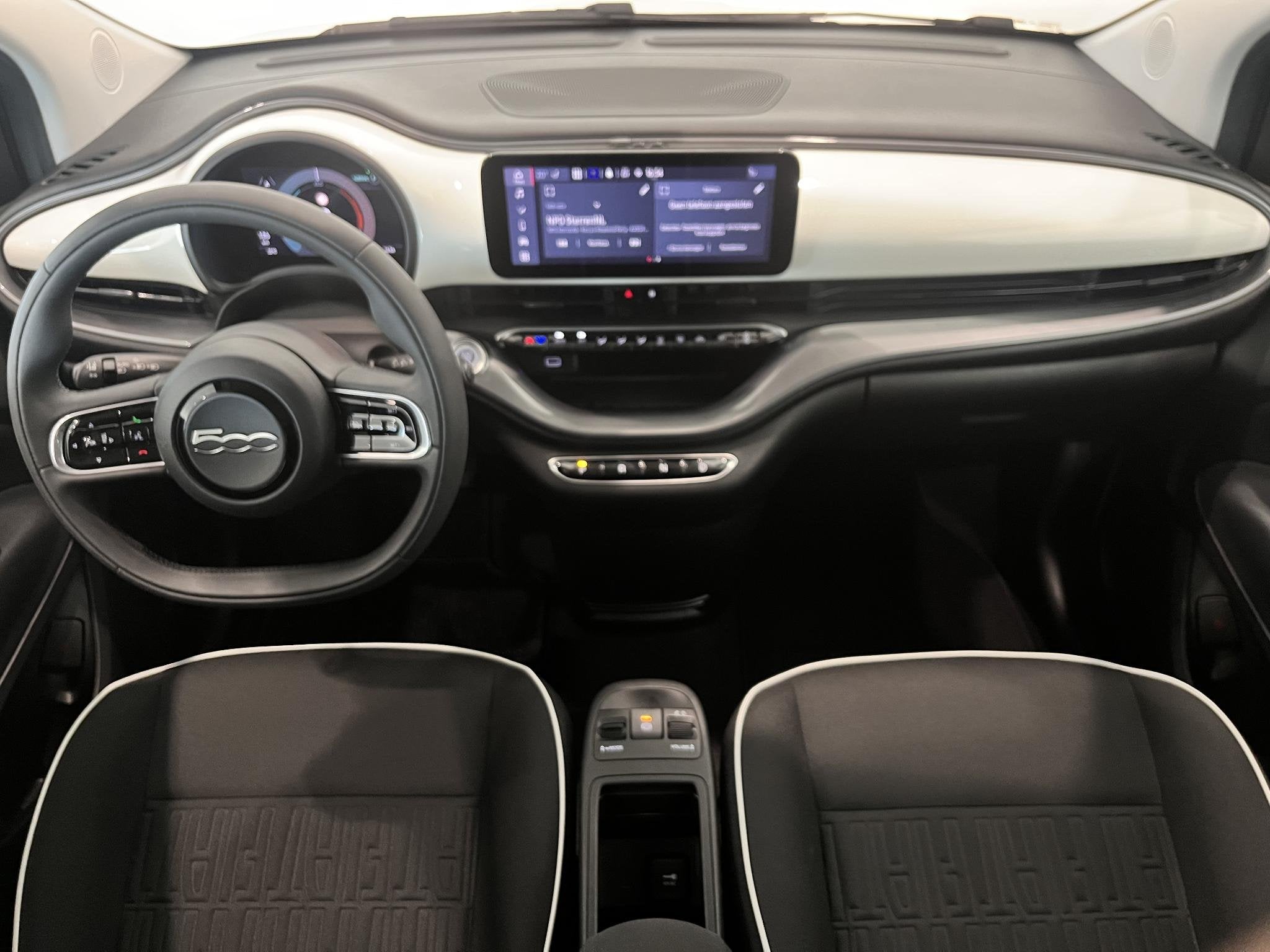 Fiat 500 Urban 42 kWh | 96,3% SOH | Stoelverwarming | Climat, Auto's, Stof, Gebruikt, Met garantie (alle), 4 stoelen